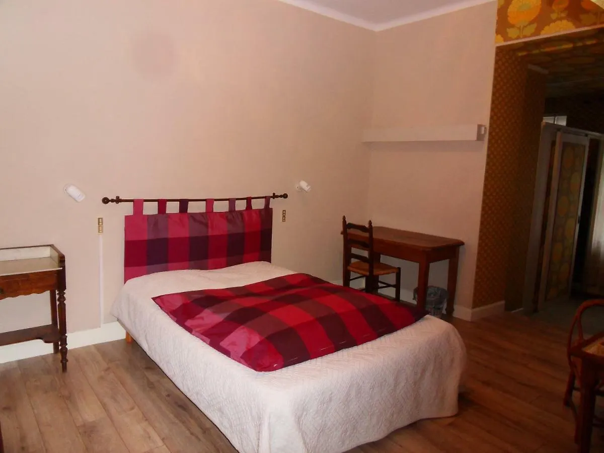 Les Clarines Bed & Breakfast Puy-Laveze France